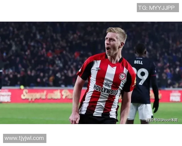 谢菲尔德联与曼联历史交锋回顾及两队发展历程分析